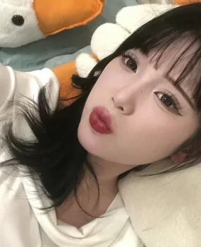 漂亮性感小妹妹