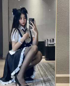 170身高美少女黑丝女仆装刚下海玩得开