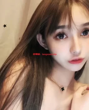 郑州刚下水小萝莉,人照无差,三点粉,下面无毛