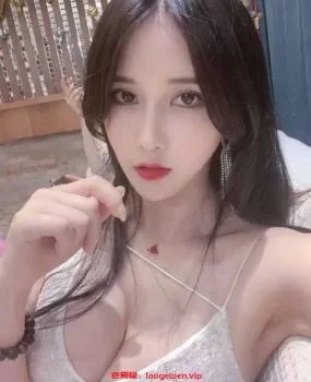 疯狂输入兼职骚妹 操的潮吹不停,吸精神器
